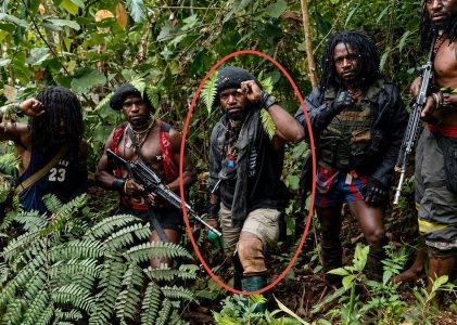 TNI Tindak Tegas Tokoh OPM Jeki Murib dalam Operasi Patroli di Desa Pinapa